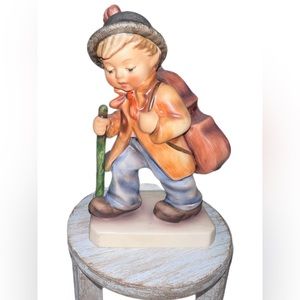 M.J. Hummel “Little Cellist” #89/1 Figurine